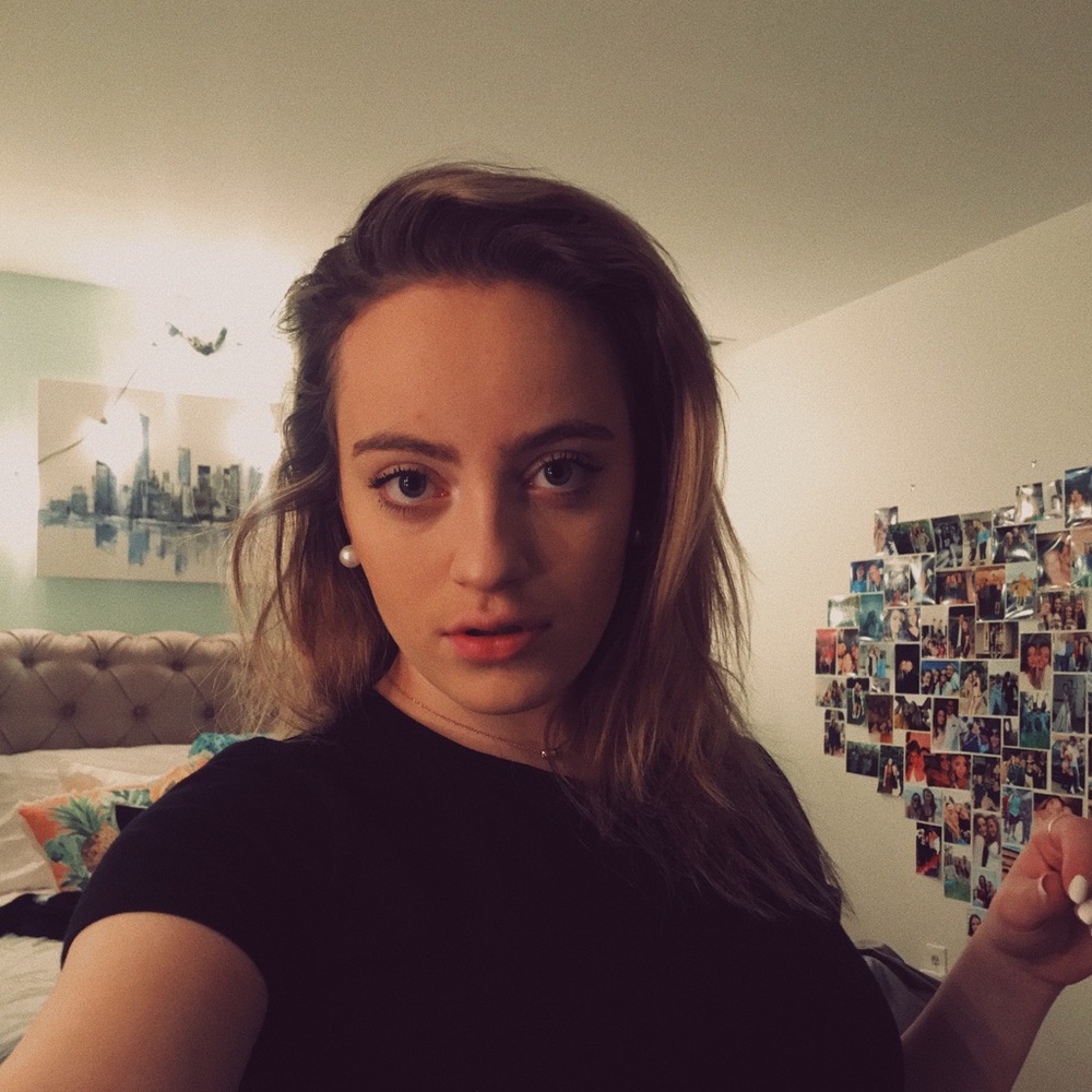Meet your Posher, Laura